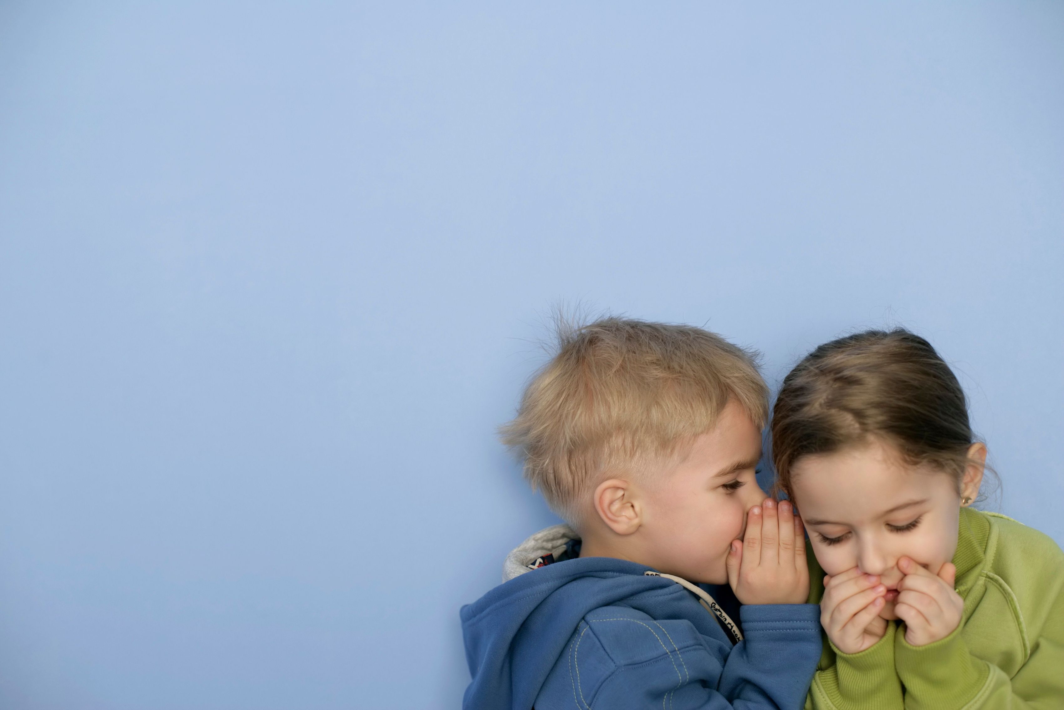 Children in the early stages of language learning. Credit: Pexels. Imatge inicial - Children in the early stages of language learning. Credit: Pexels.